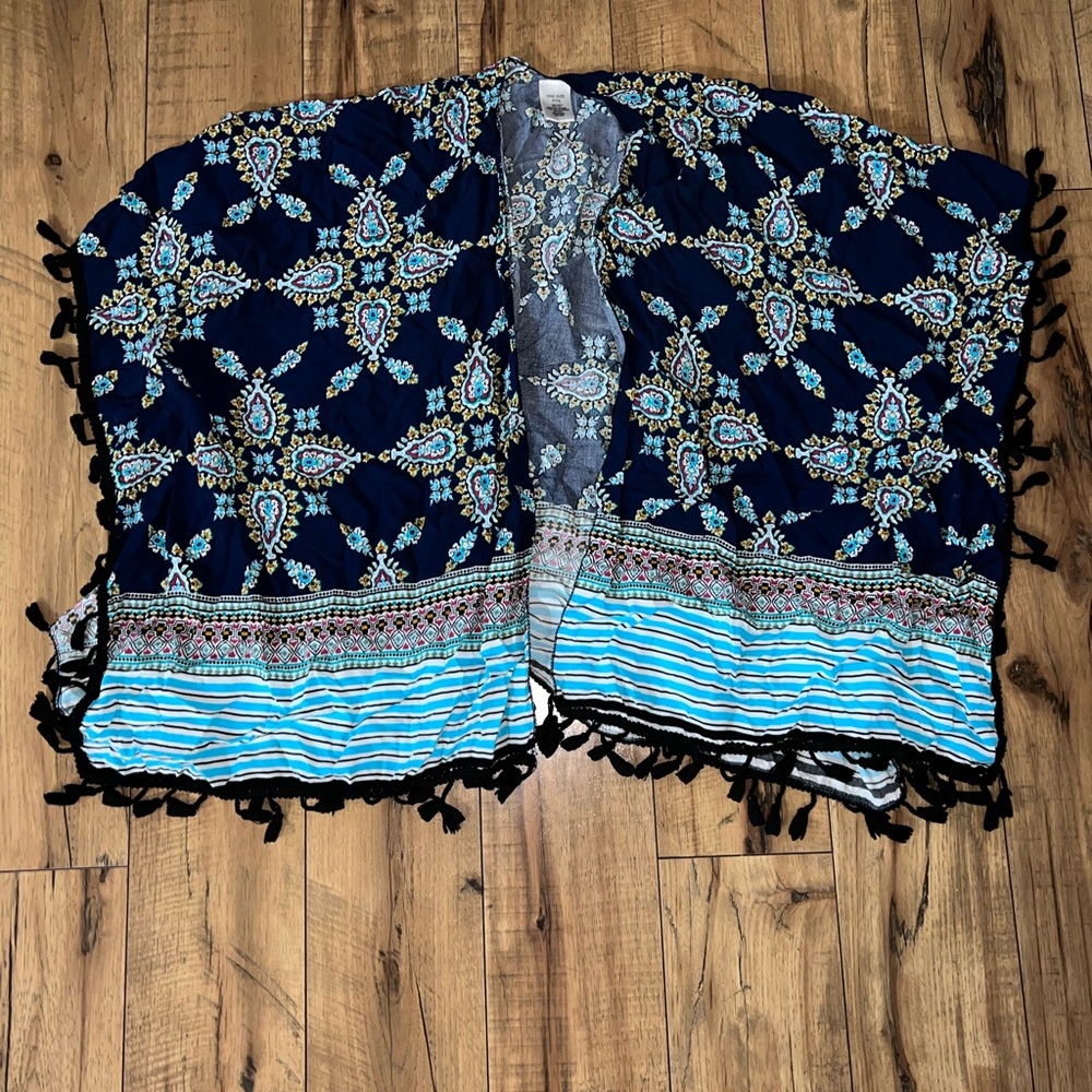 blue patterned kimono